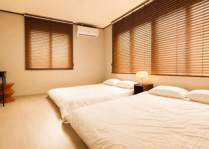 10-minute Walk From Station Korean-style, Two-story Family In A Traditional House For Families Of 6 Appartement *