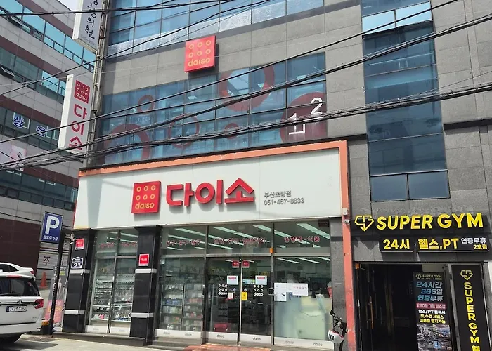 10-minute Walk From Station Korean-style, Two-story Family In A Traditional House For Families Of 6 Appartement Busan