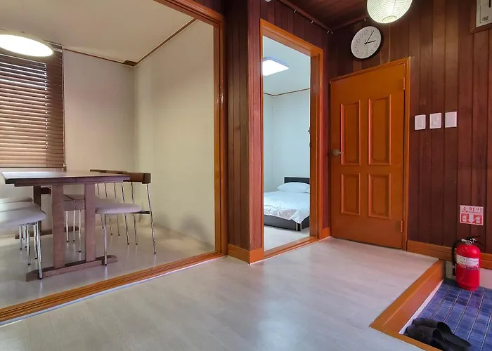 10-minute Walk From Station Korean-style, Two-story Family In A Traditional House For Families Of 6 Appartement *